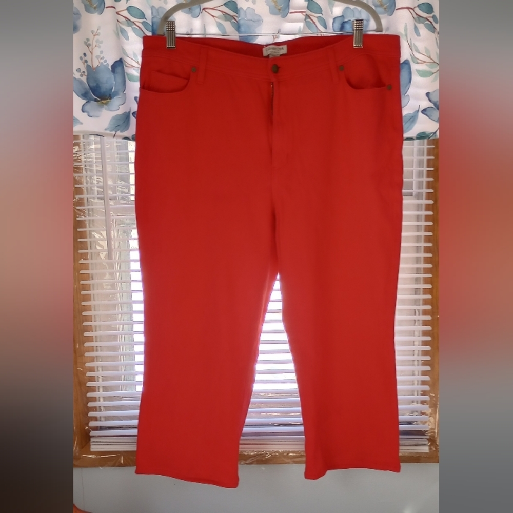True red Capri Stretchy Jeans